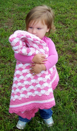 Shells of Love Baby Blanket crochet pattern by Darleen Hopkins #CbyDH