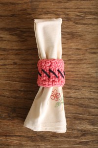 Watermelon Napkin Ring Crochet Pattern by Darleen Hopkins August 2016 Photo by ILikeCrochet.com #CbyDH