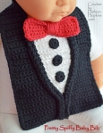 crochet baby bib pattern, tuxedo, by Darleen Hopkins #CbyDH
