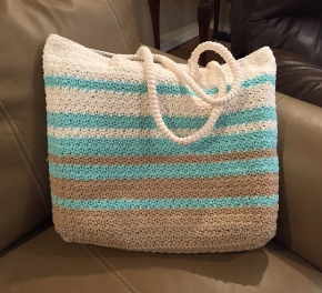 Modern Tote bag crocheted by Sharon, crochet pattern by Darleen Hopkins #CbyDH