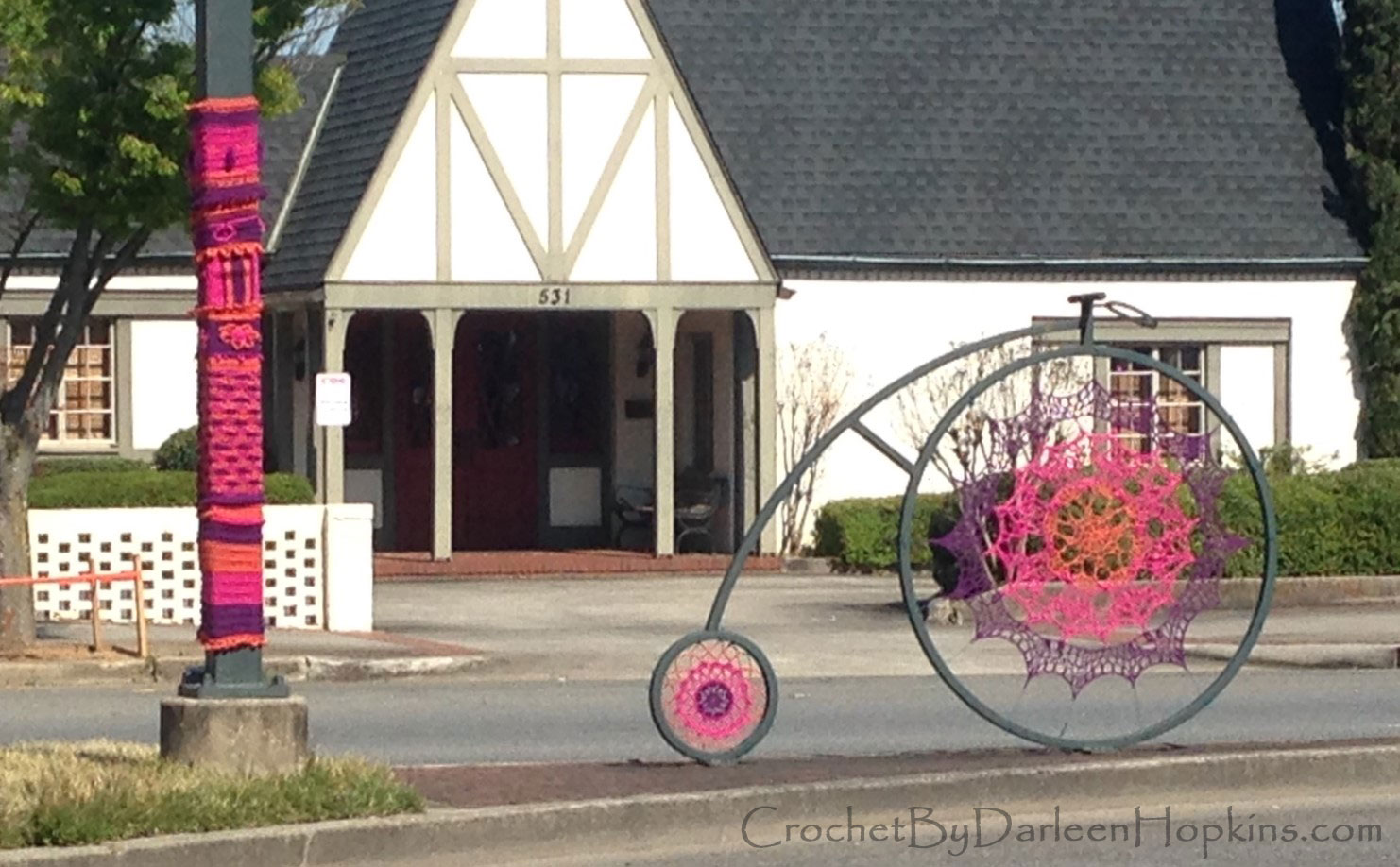 more-yarn-bombing-in-Rome-GA